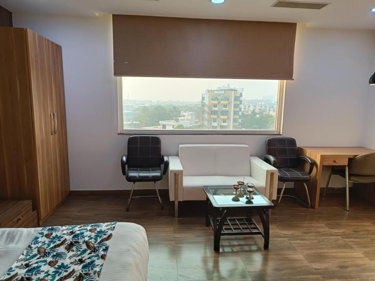 Hotel The Dwelling Paradise Greater Noida Exteriér fotografie
