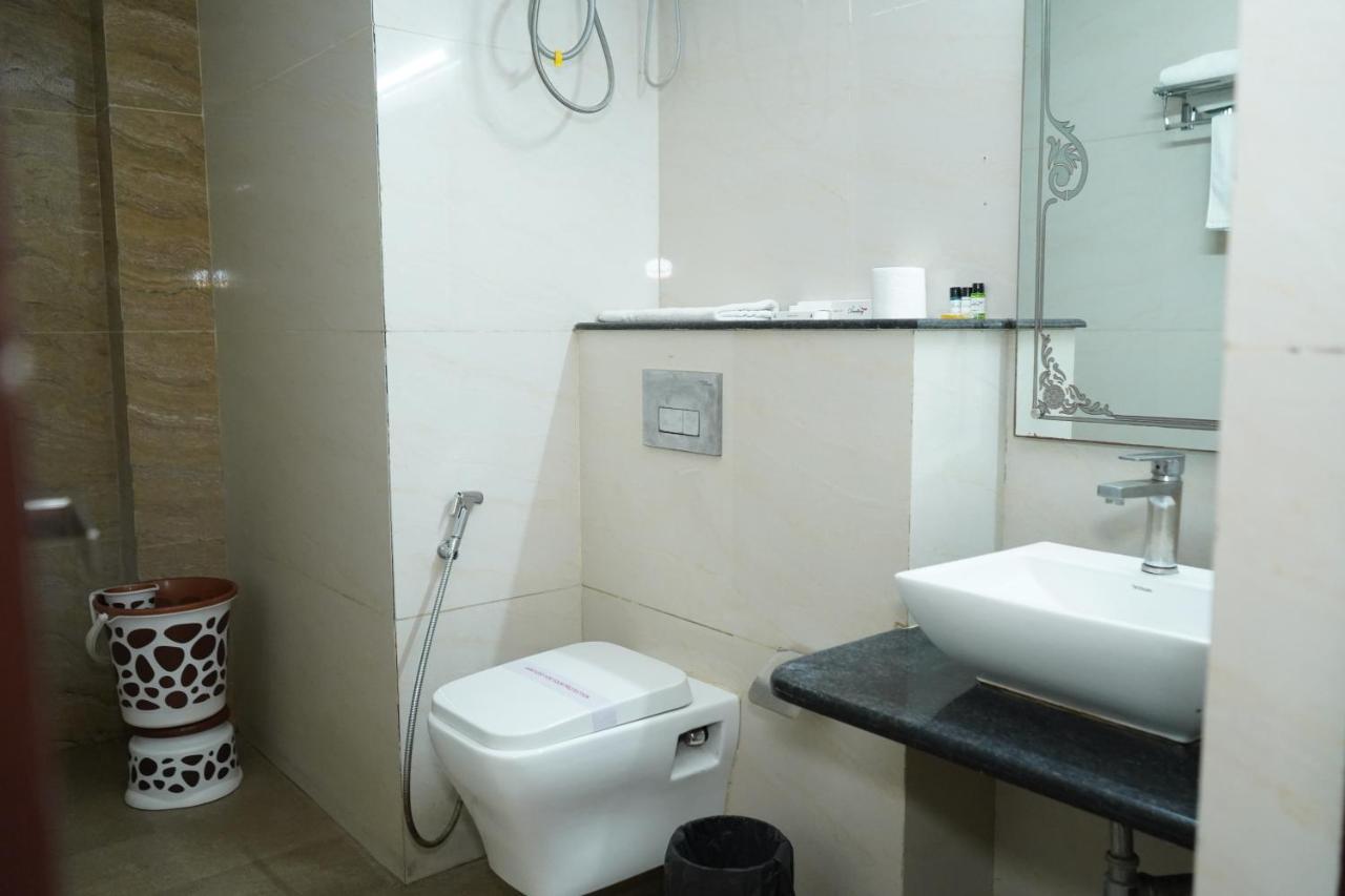 Hotel The Dwelling Paradise Greater Noida Exteriér fotografie