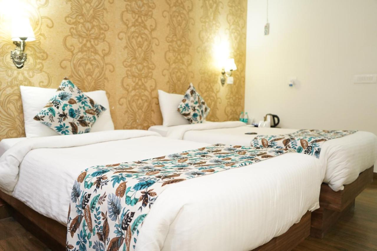 Hotel The Dwelling Paradise Greater Noida Exteriér fotografie