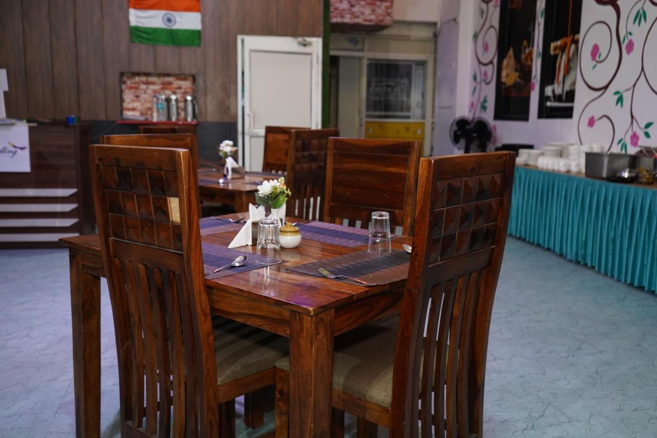 Hotel The Dwelling Paradise Greater Noida Exteriér fotografie