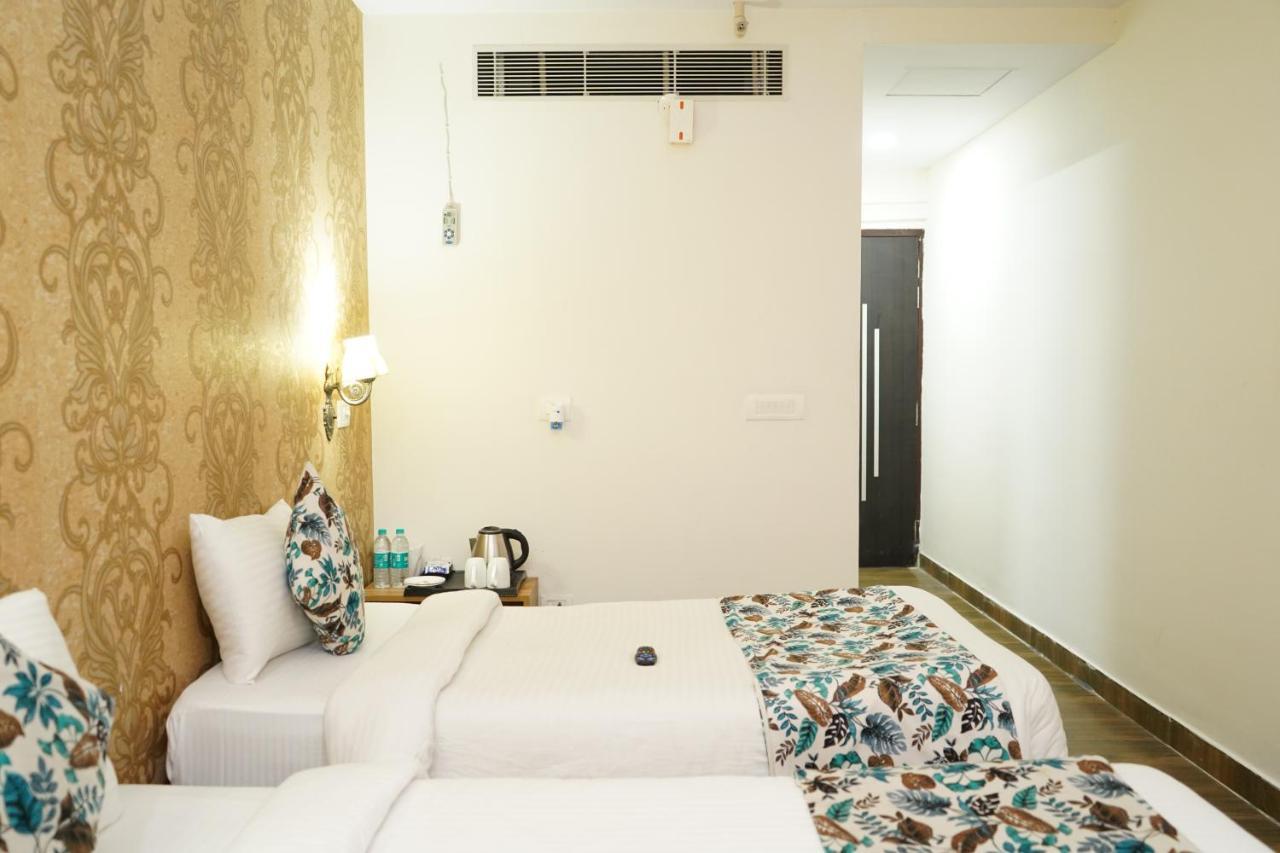 Hotel The Dwelling Paradise Greater Noida Exteriér fotografie